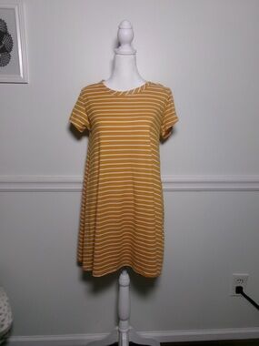 Women’s Short Sleeve Striped Tee Dress in Mustard